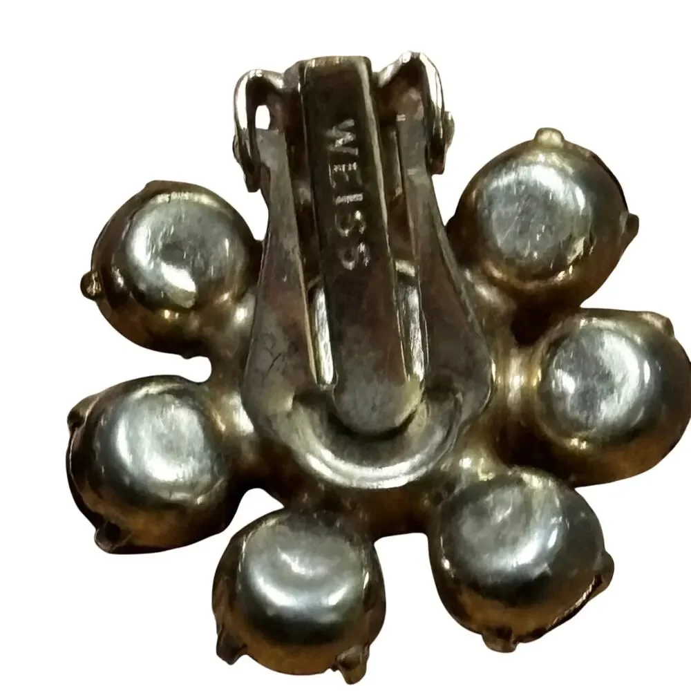 Vintage Weiss jewelry set red prong set rhinestones gold brooch & clip earrings - Picture 7 of 10